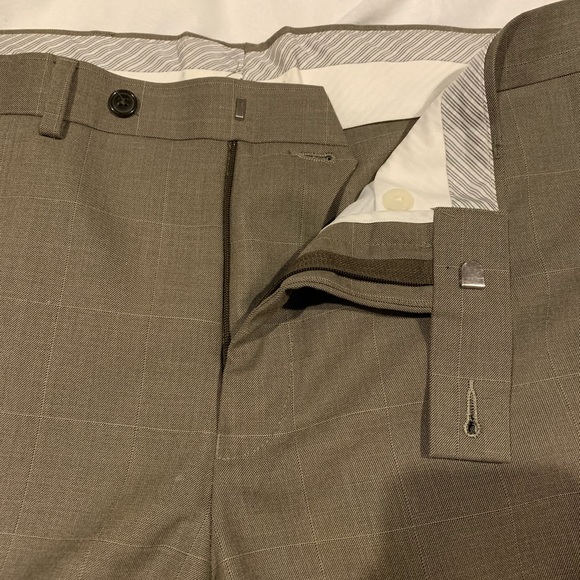 Calvin Klein Men’s dress pants - Picture 5 of 8